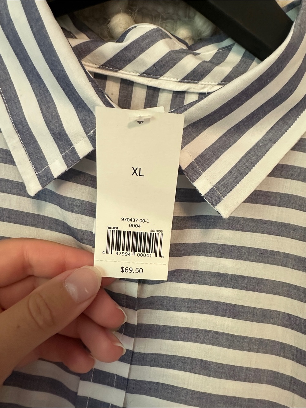 Banana Republic Light Blue & White Striped Button-Up Shirt - Picture 3 of 5
